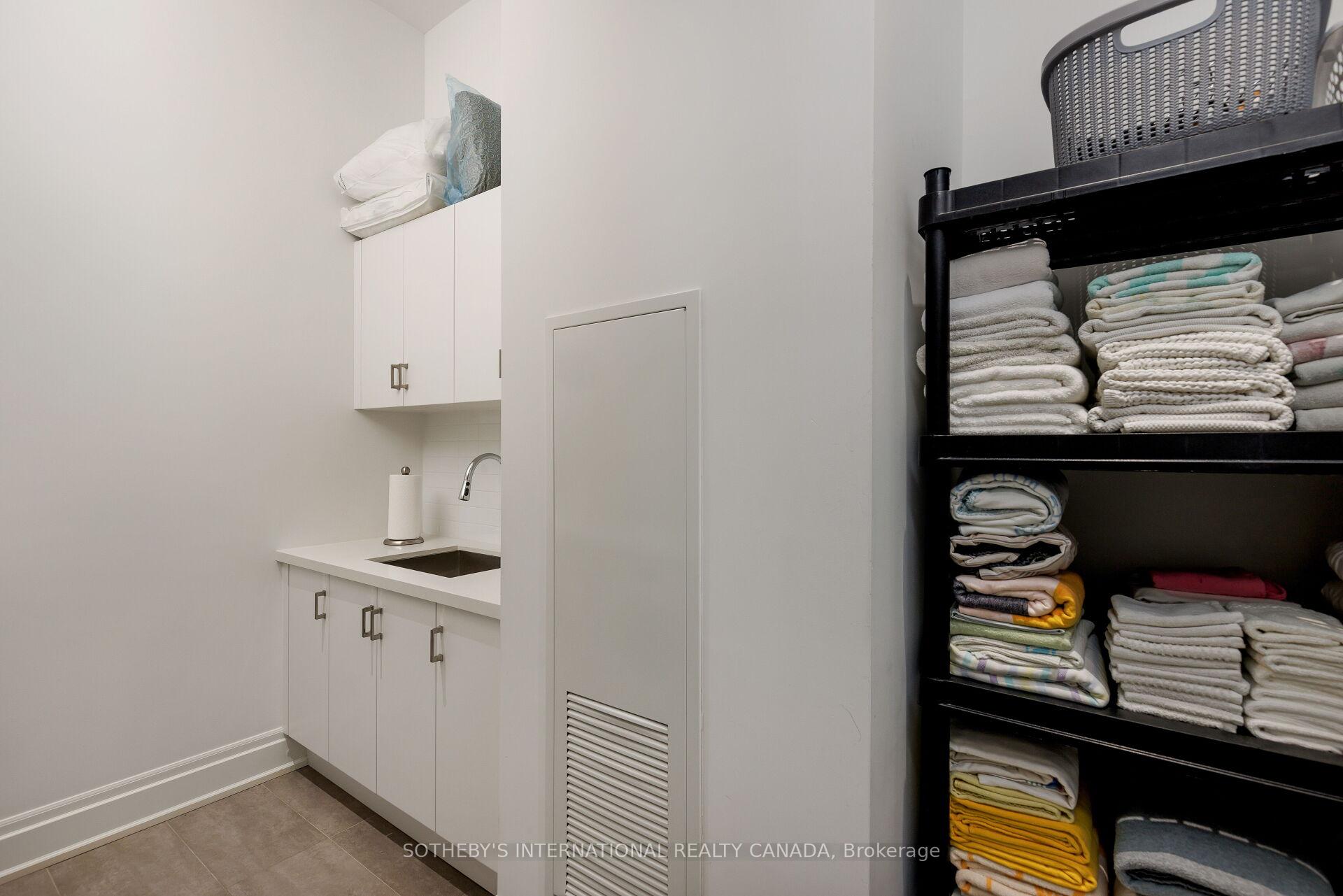 4 The Kingsway N/A TH 2