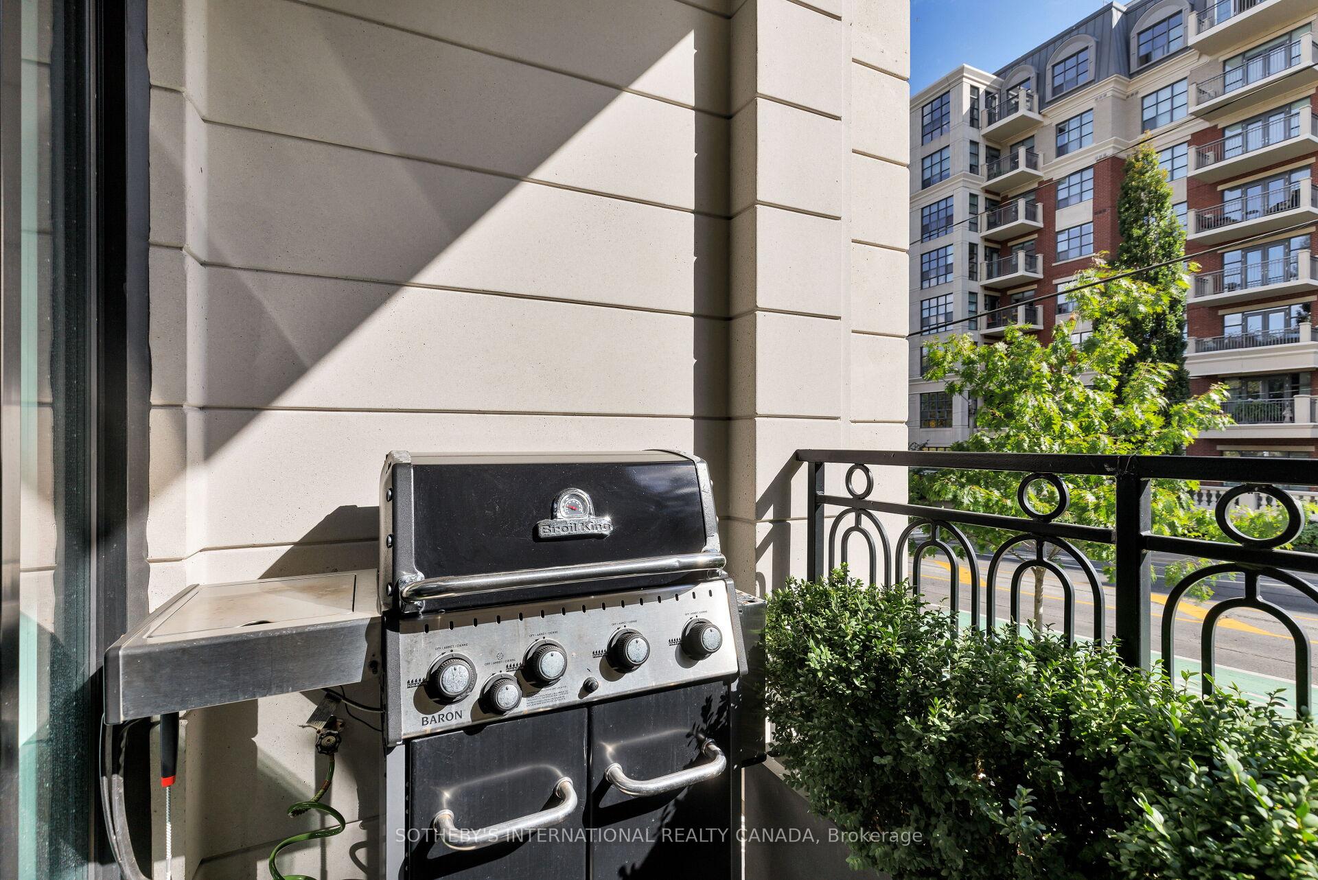 4 The Kingsway N/A TH 2