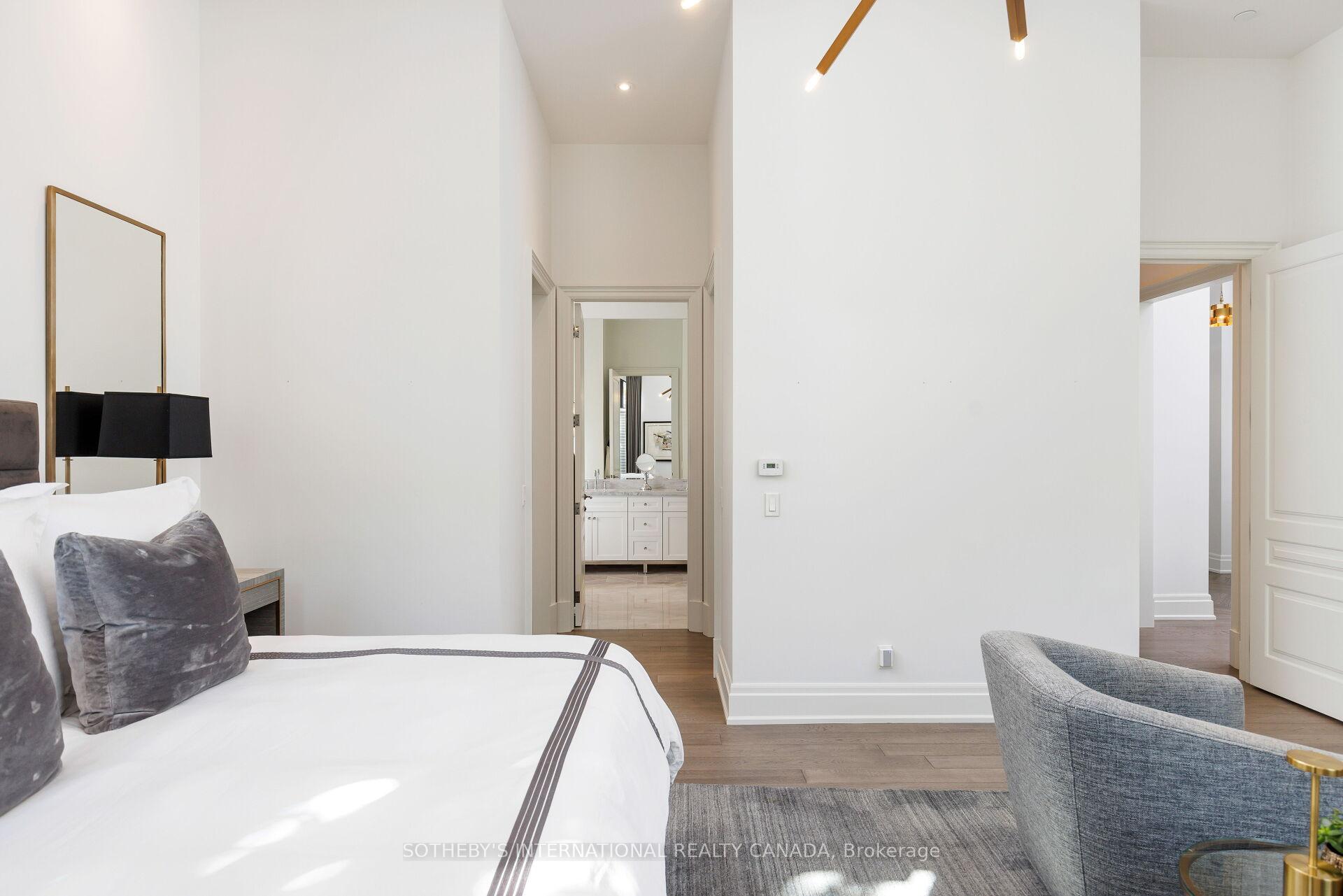 4 The Kingsway N/A TH 2