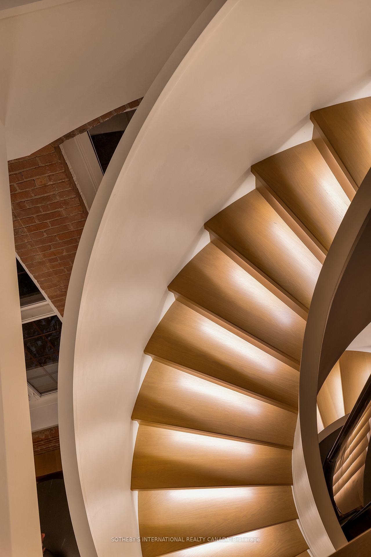 1100 Lansdowne Avenue 339