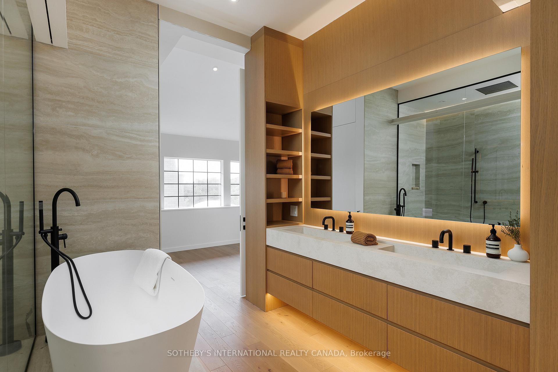 1100 Lansdowne Avenue 339