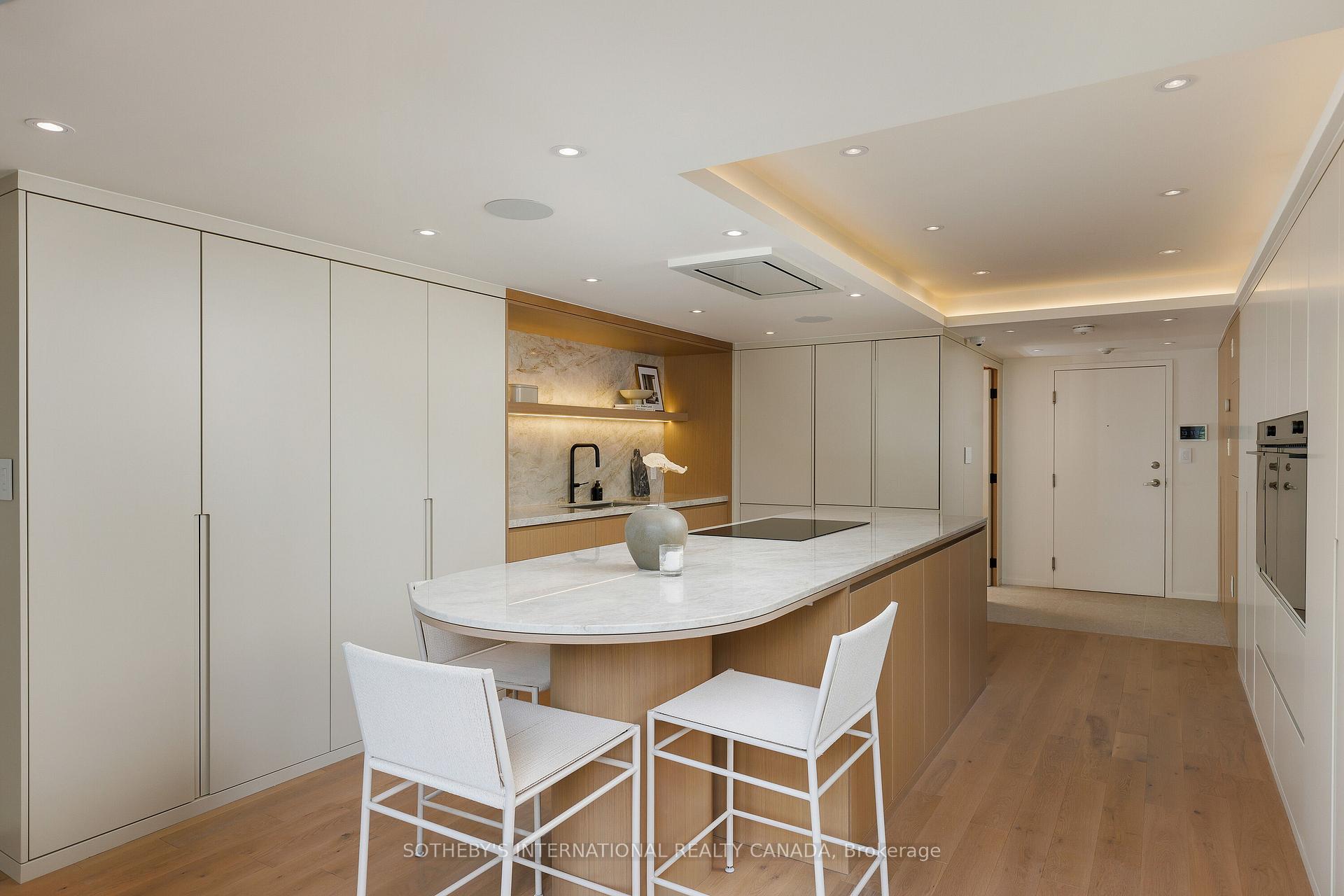 1100 Lansdowne Avenue 339