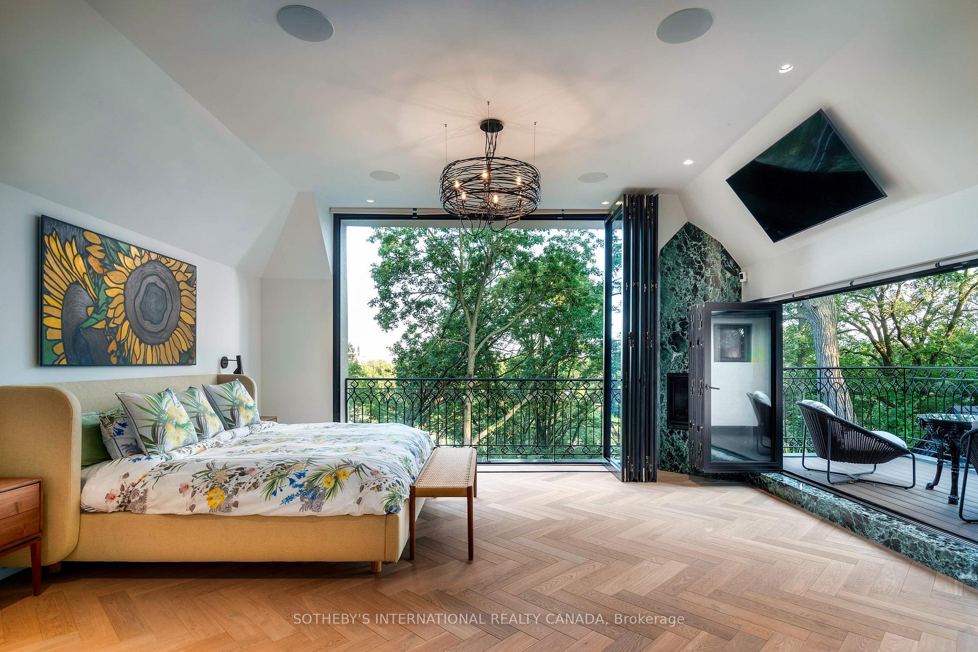 57 Baby Point Crescent