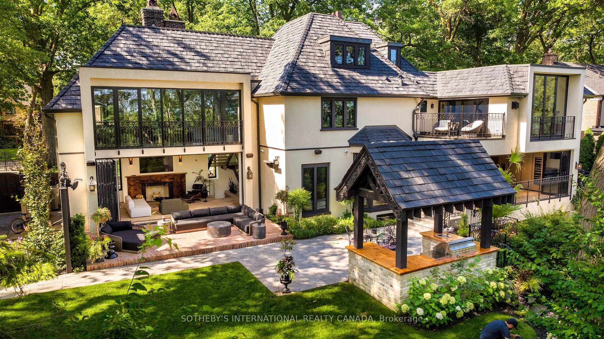 57 Baby Point Crescent