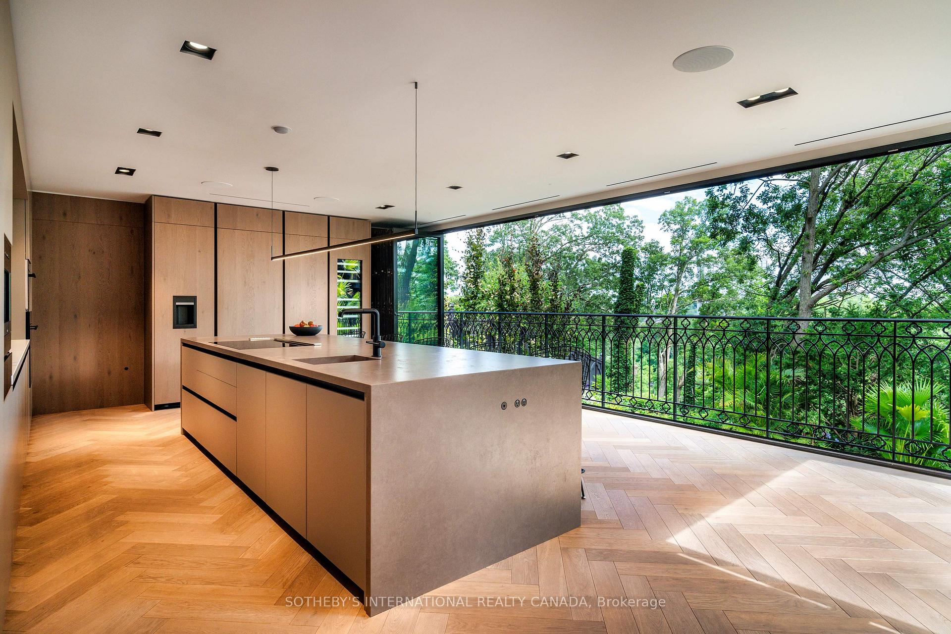 57 Baby Point Crescent