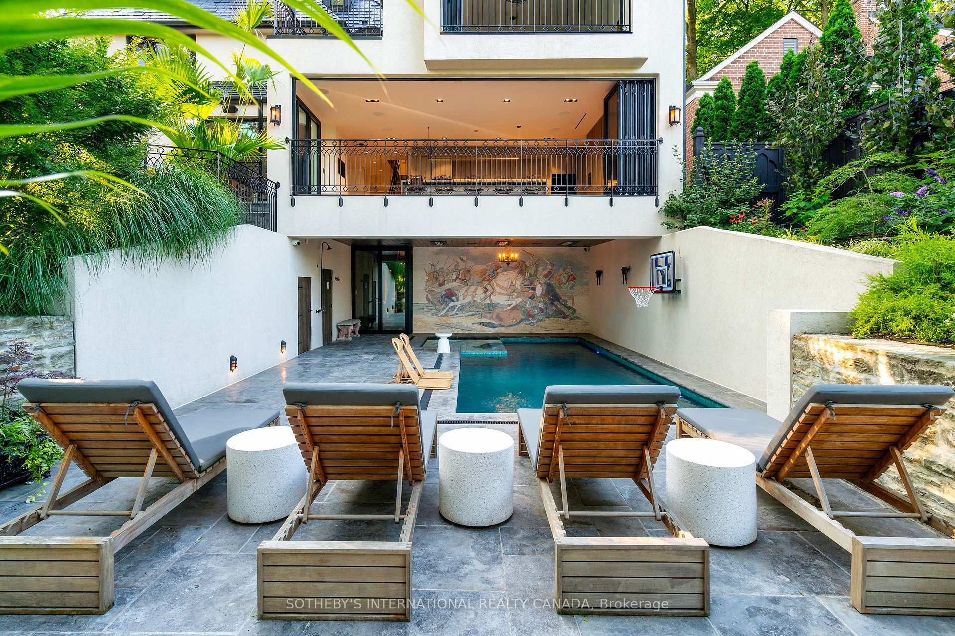 57 Baby Point Crescent