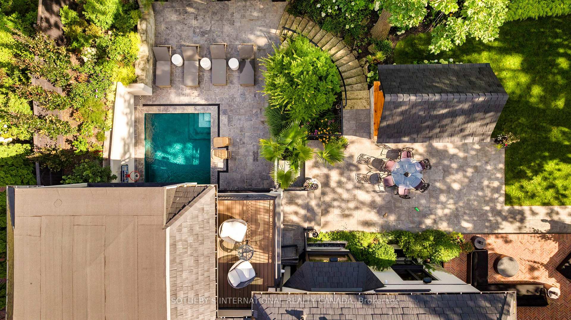 57 Baby Point Crescent