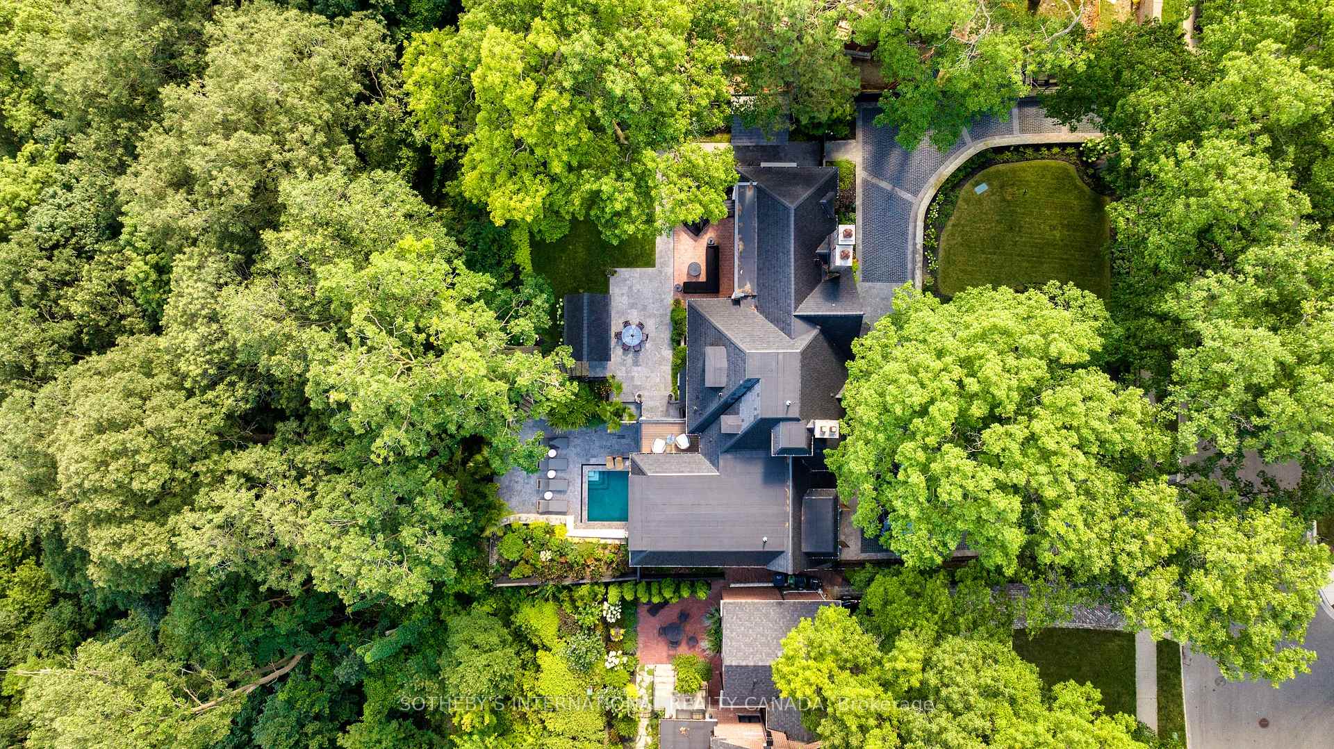 57 Baby Point Crescent