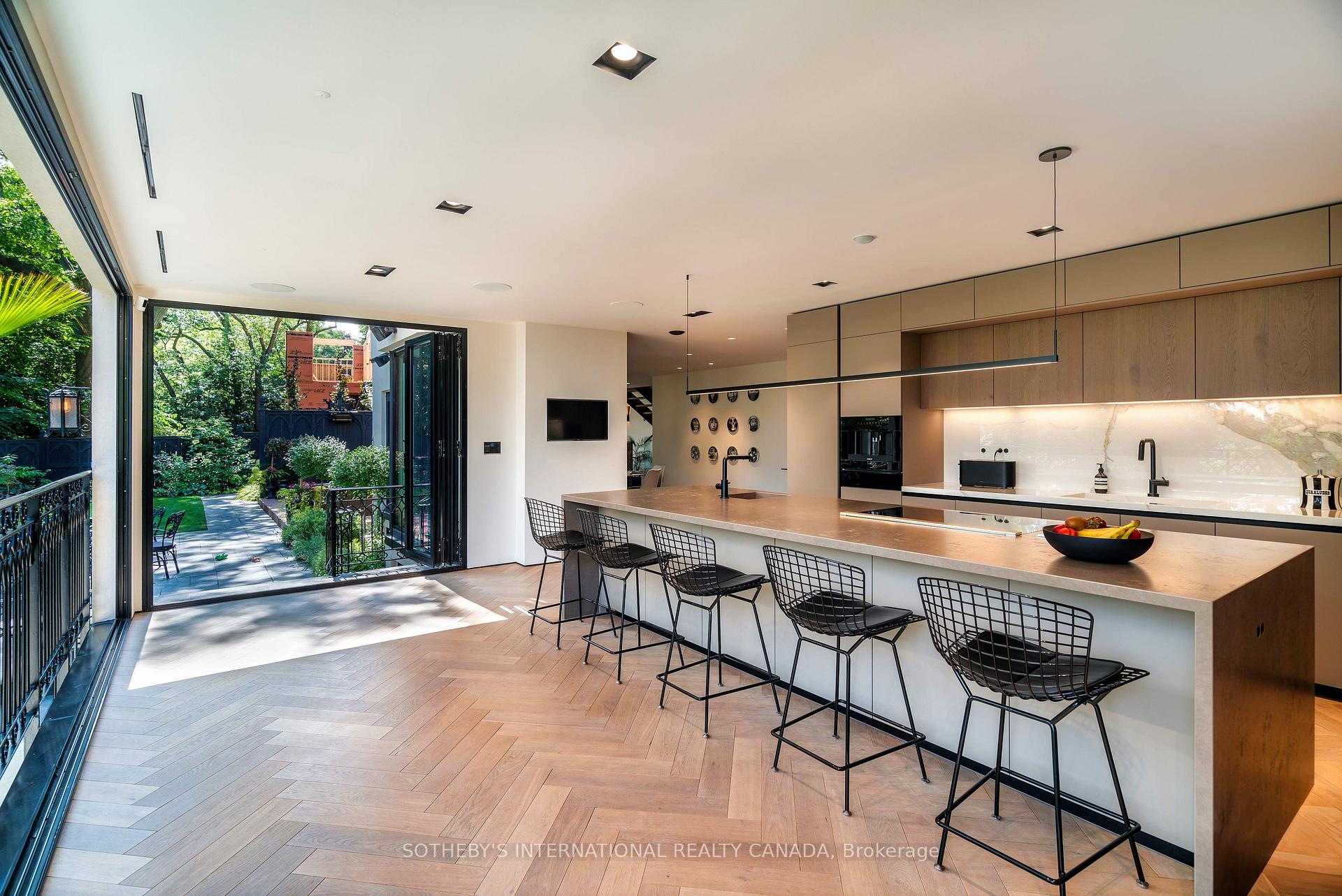 57 Baby Point Crescent