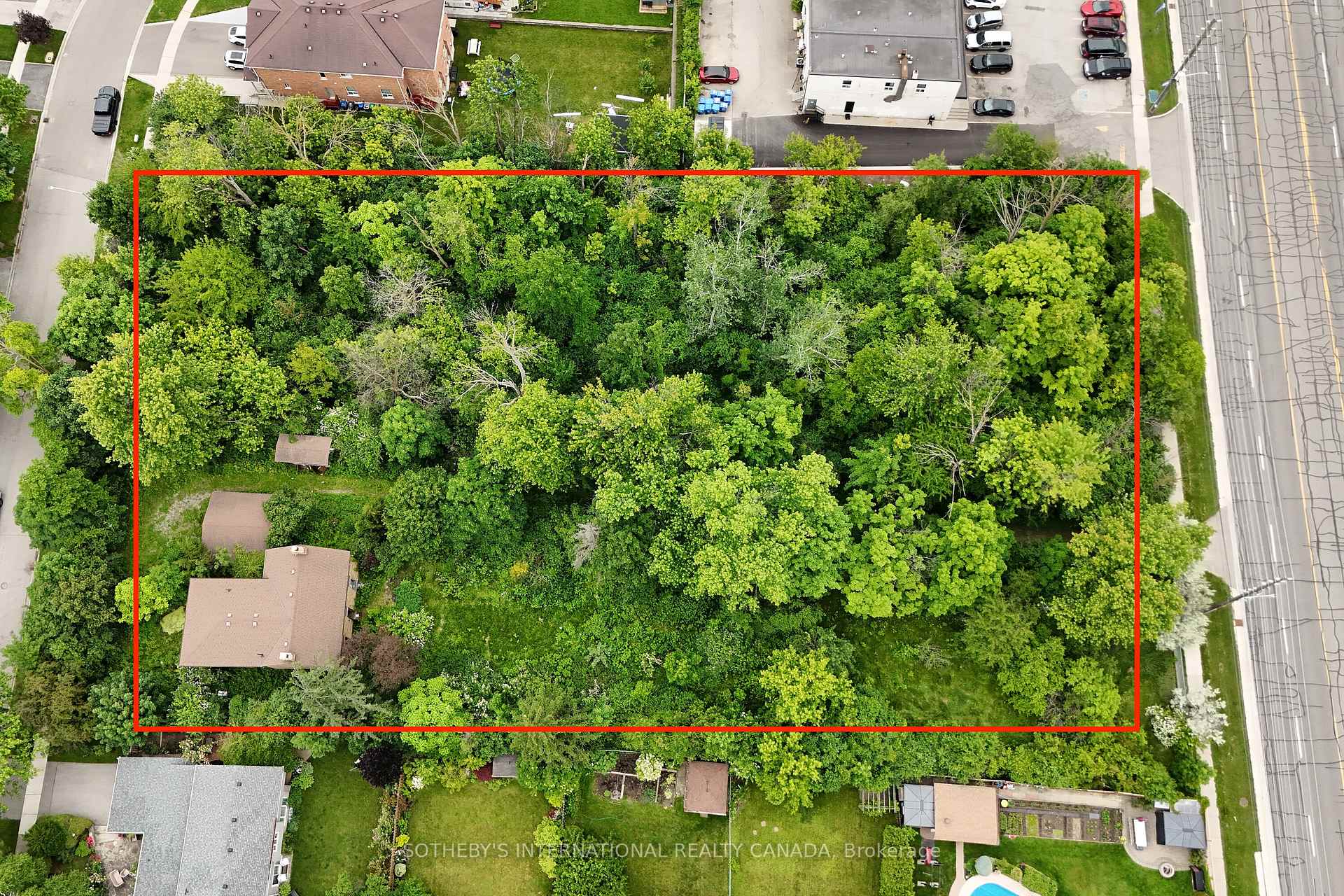 1050 BURNHAMTHORPE Road E