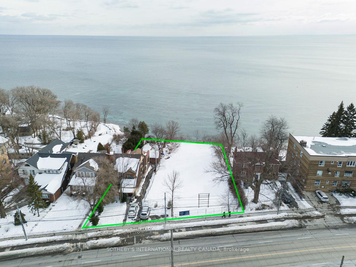 2685 Lake Shore Boulevard W