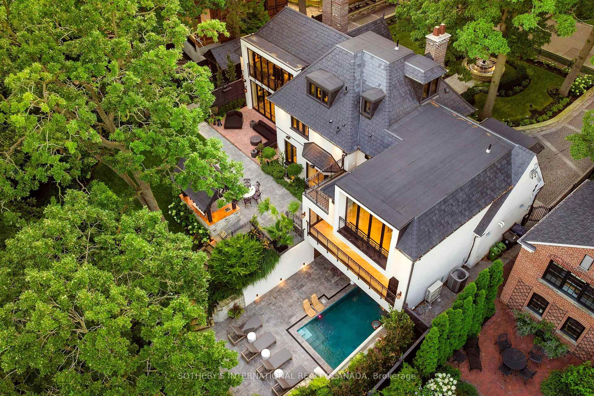 57 Baby Point Crescent