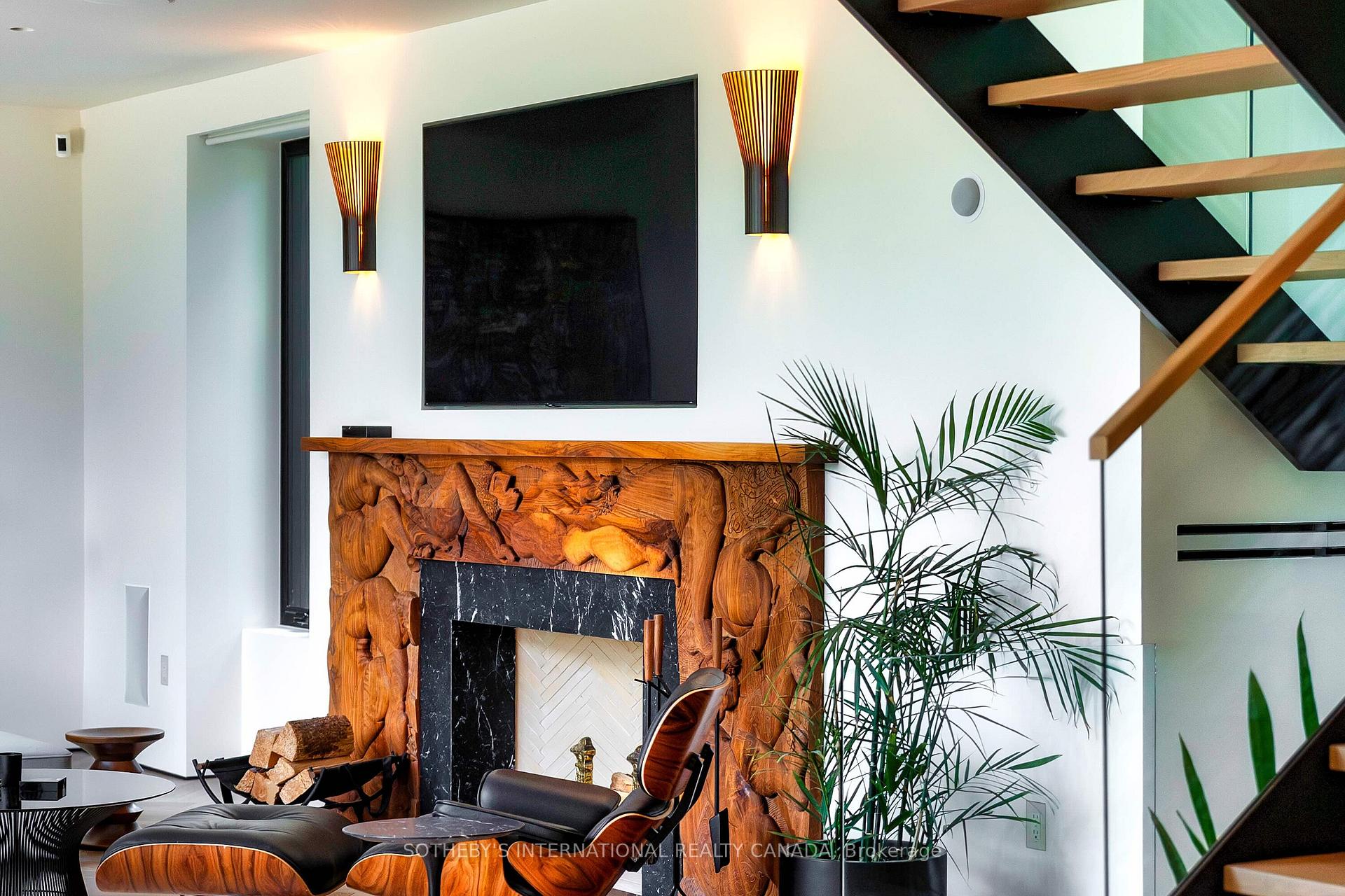 57 Baby Point Crescent