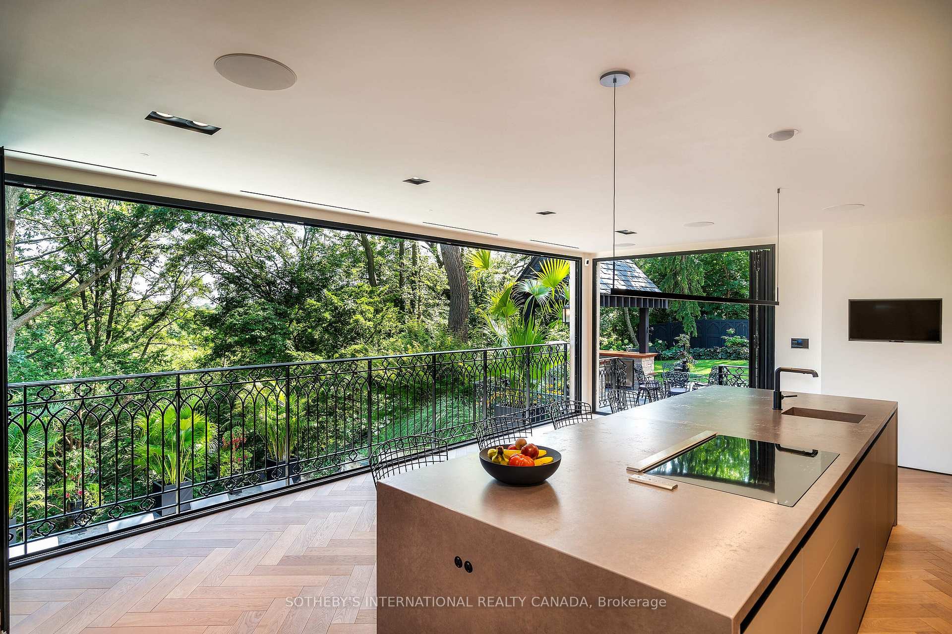 57 Baby Point Crescent