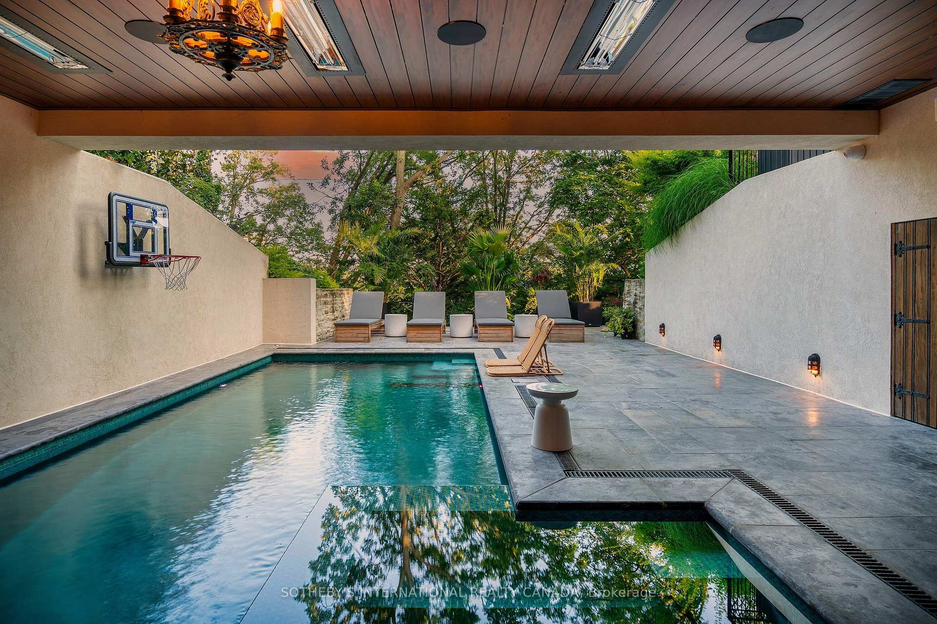 57 Baby Point Crescent