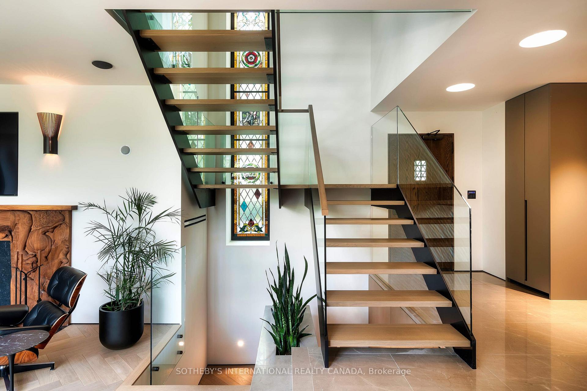 57 Baby Point Crescent