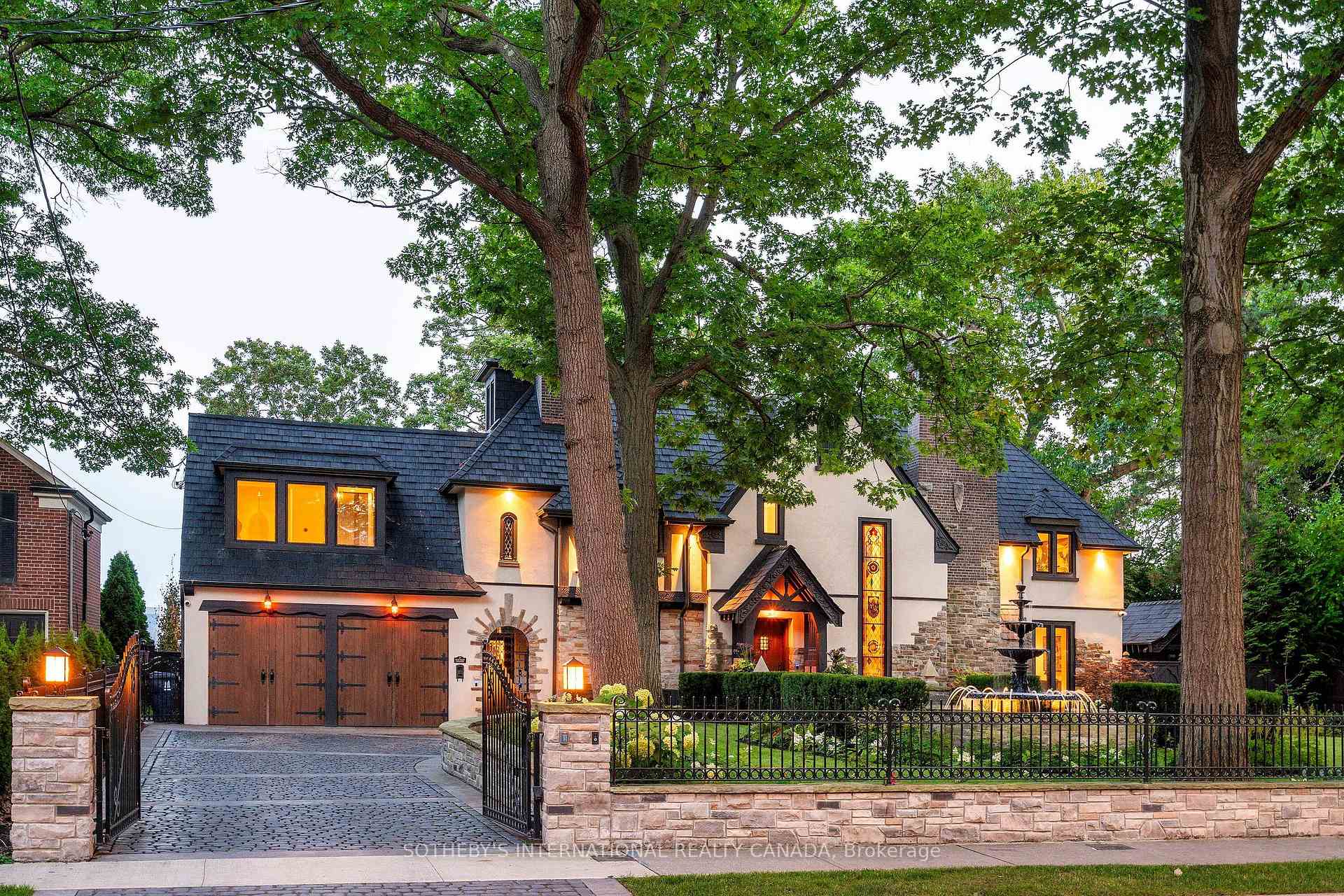 57 Baby Point Crescent