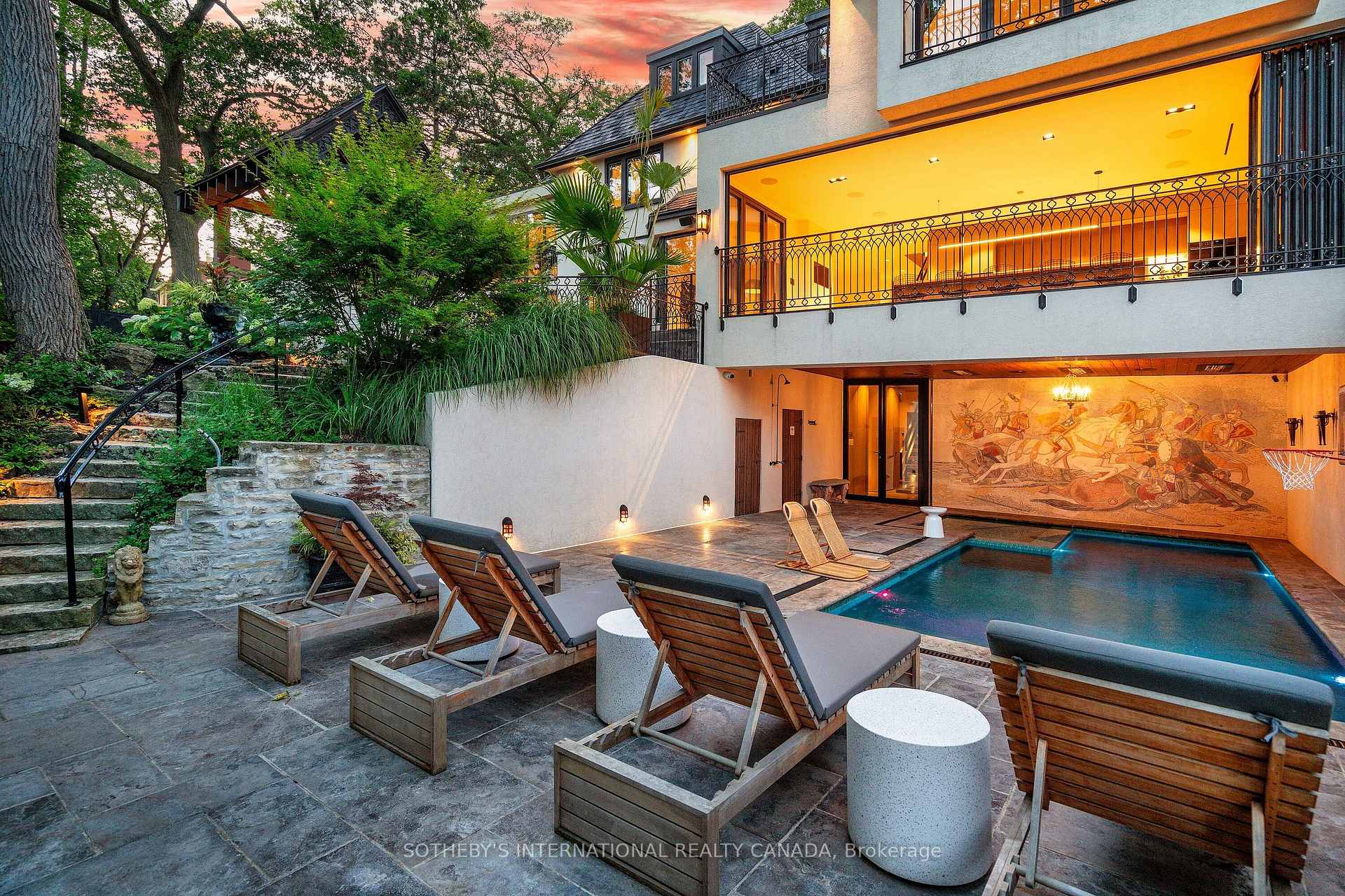 57 Baby Point Crescent