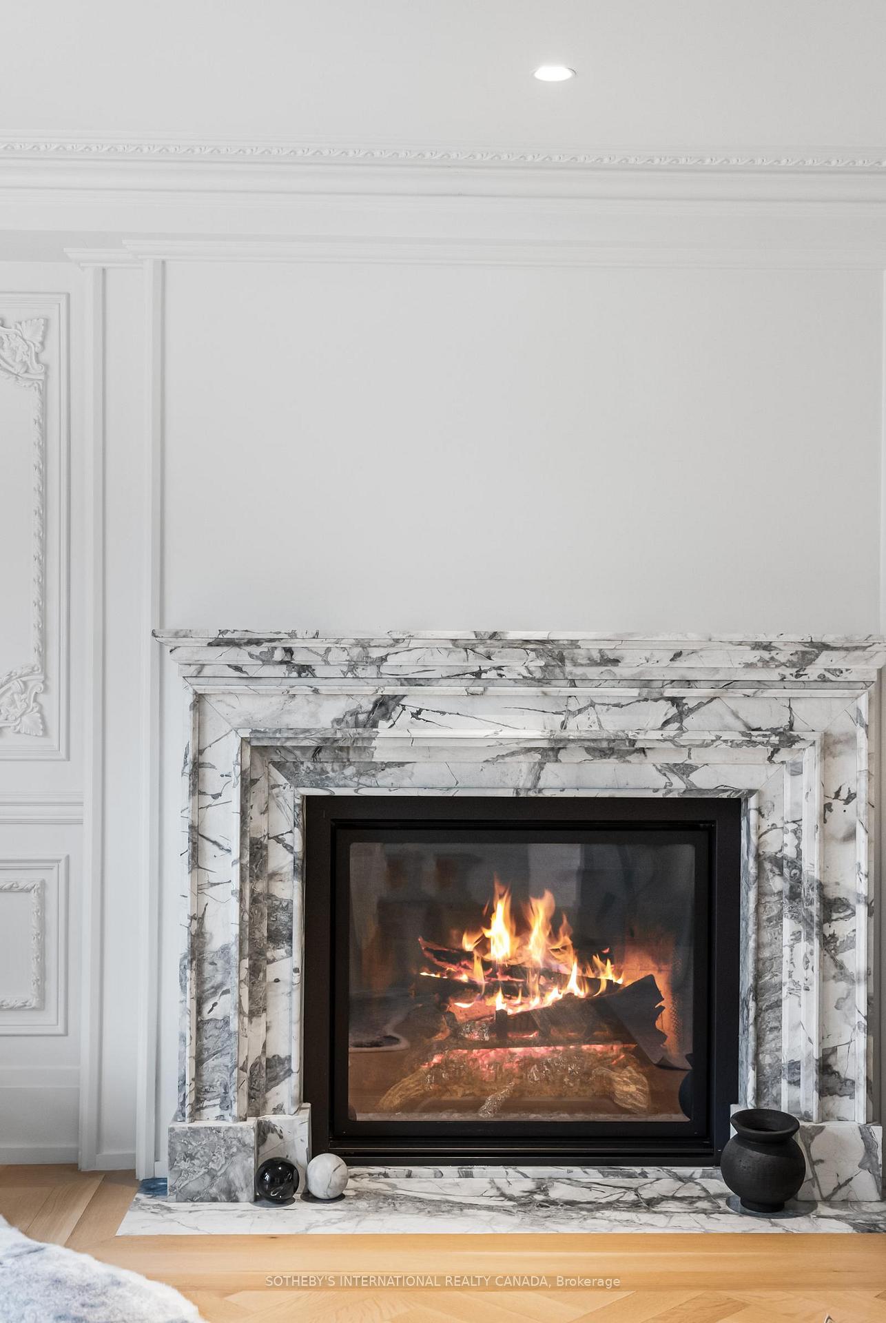 1347 Queen Victoria Avenue