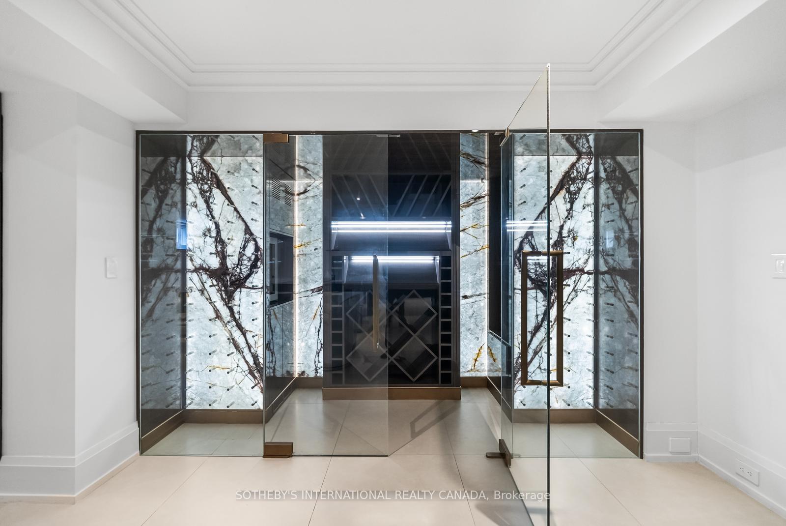 1347 Queen Victoria Avenue