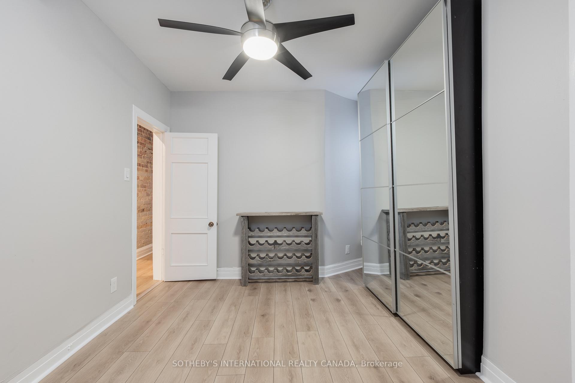 15 Indian Rd Crescent Upper