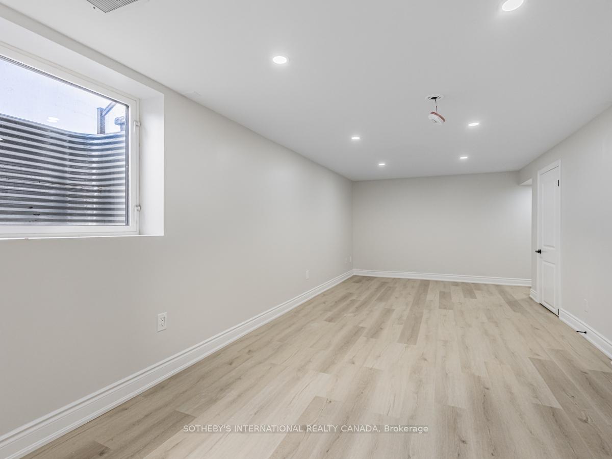 222 Hammersmith Court Upper