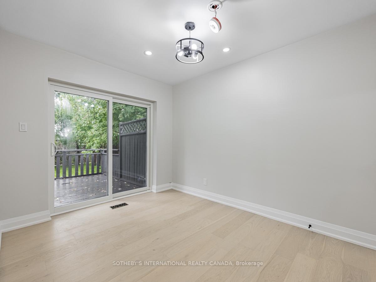 222 Hammersmith Court Upper