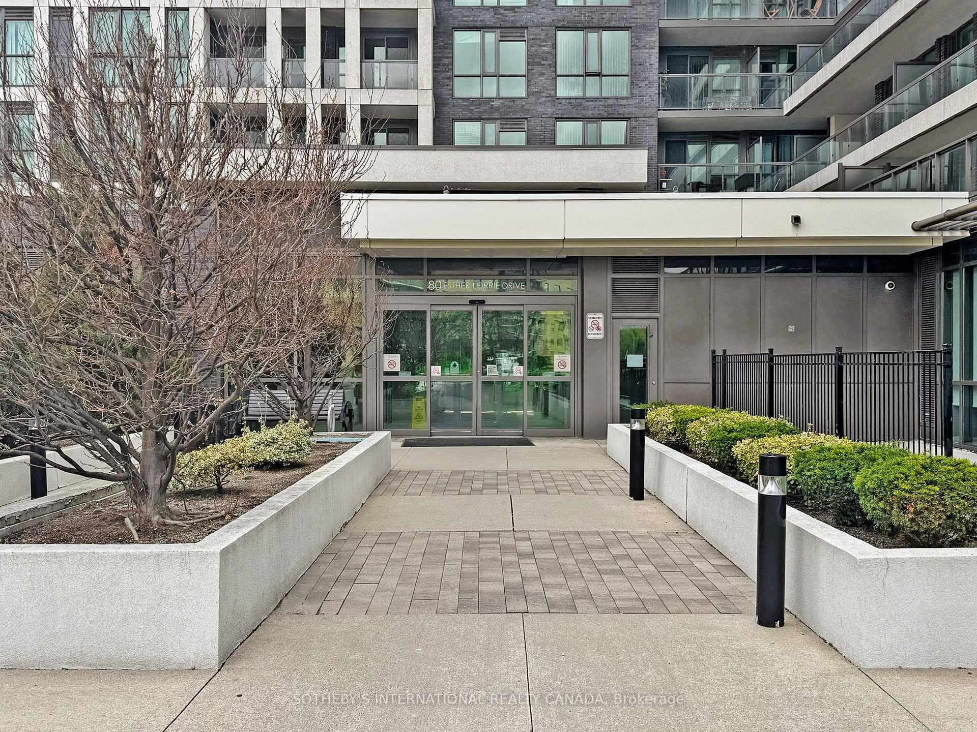 80 Esther Lorrie Drive 1018