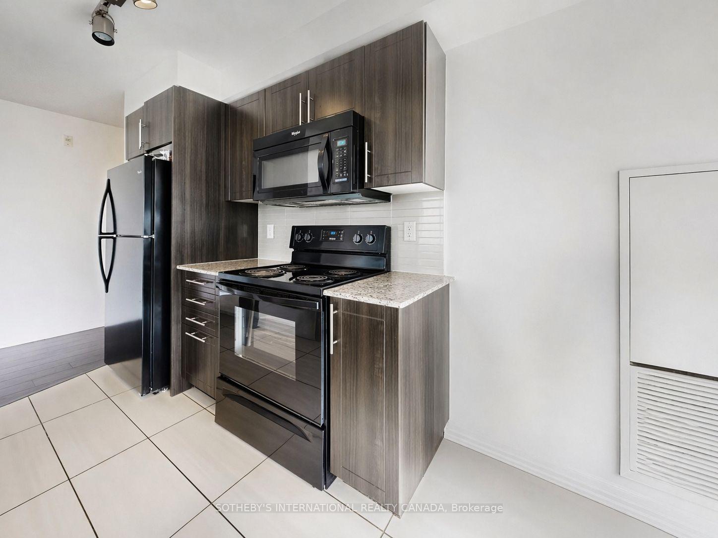 80 Esther Lorrie Drive 1018