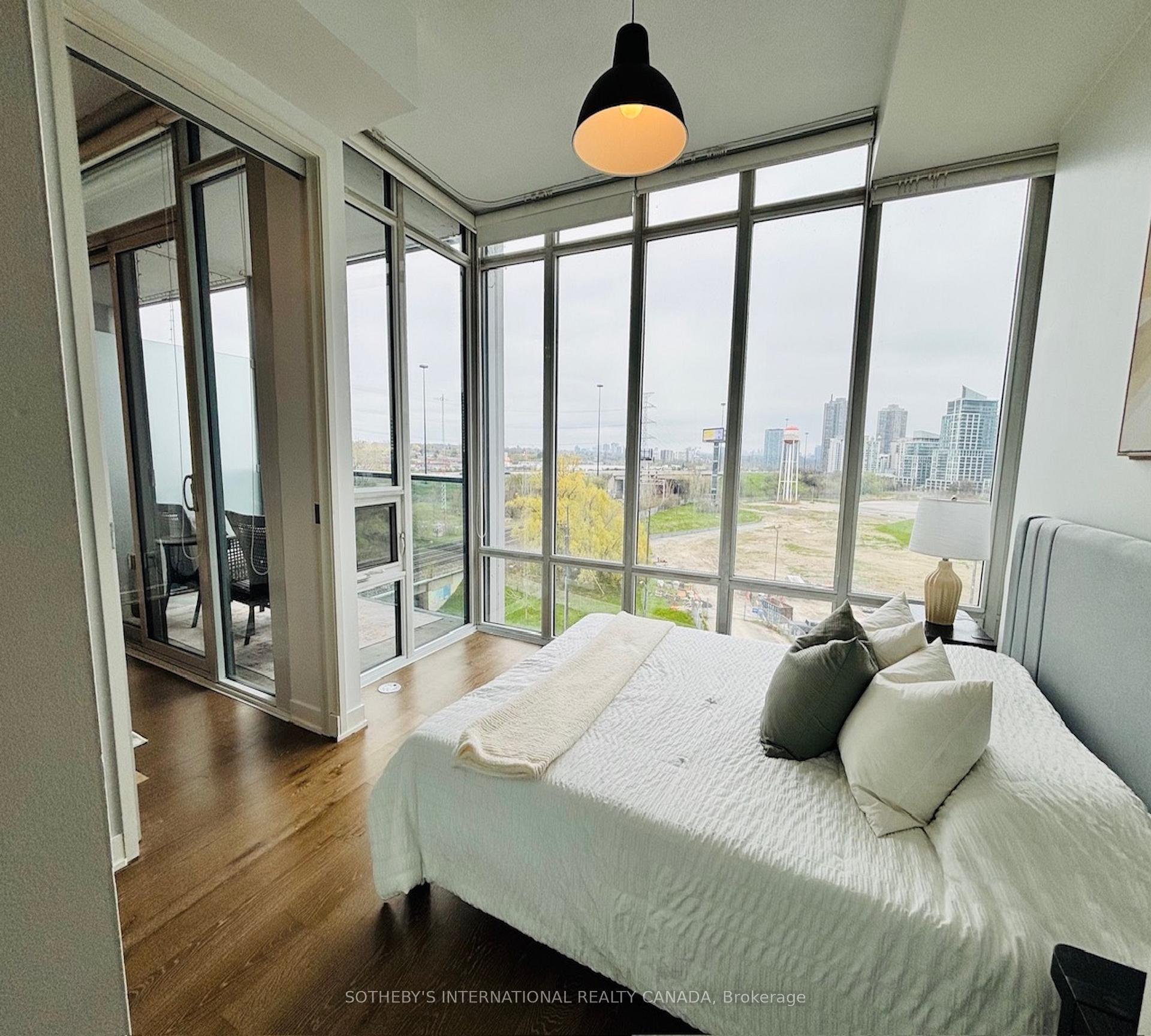 90 Park Lawn Road 809