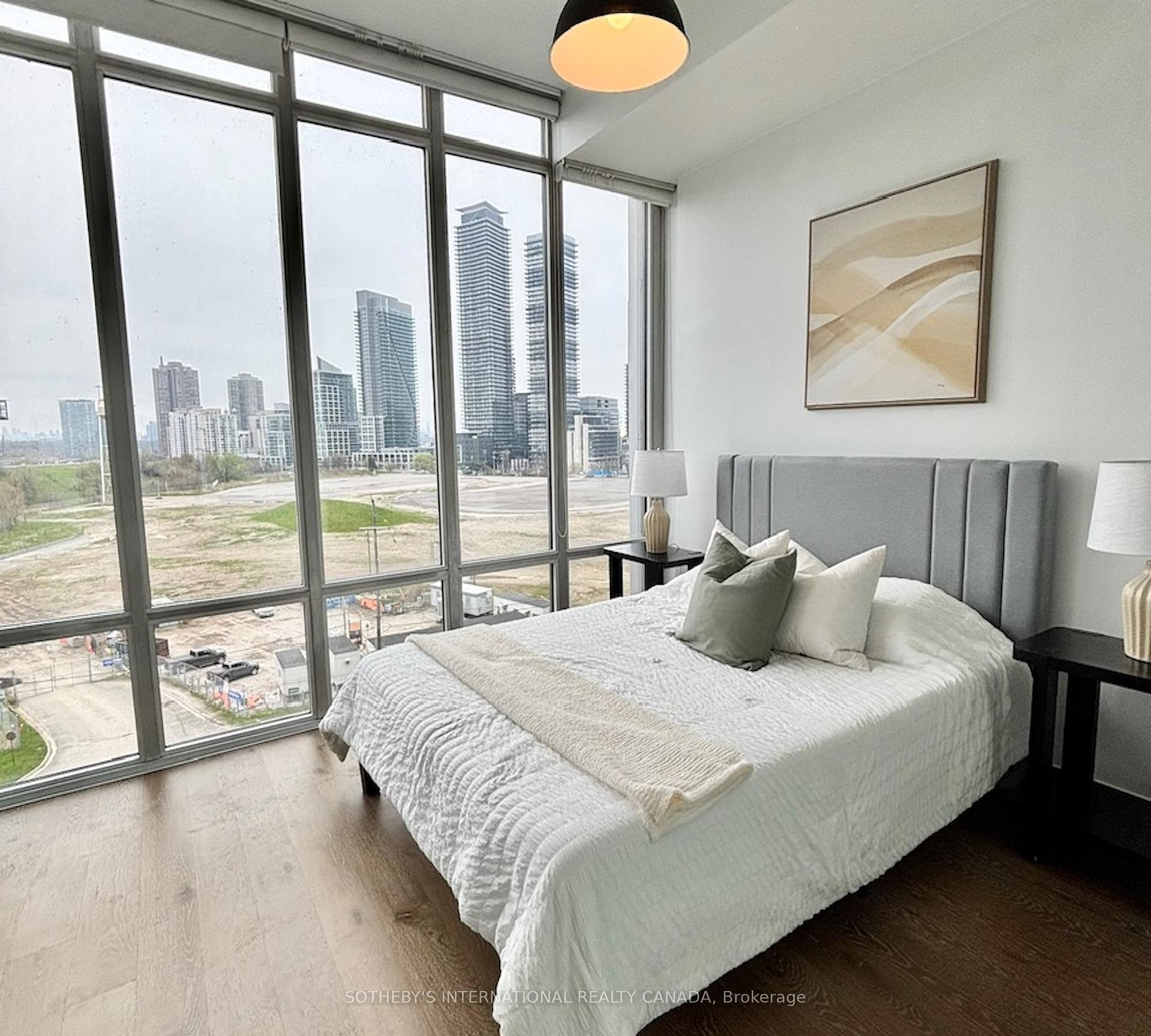 90 Park Lawn Road 809