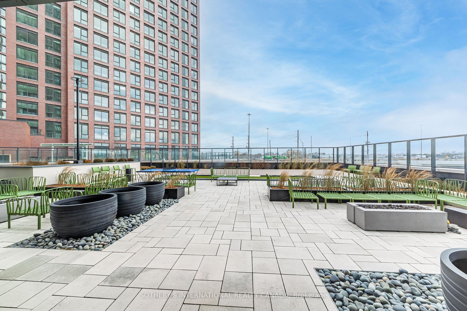 5 York Garden Way 505