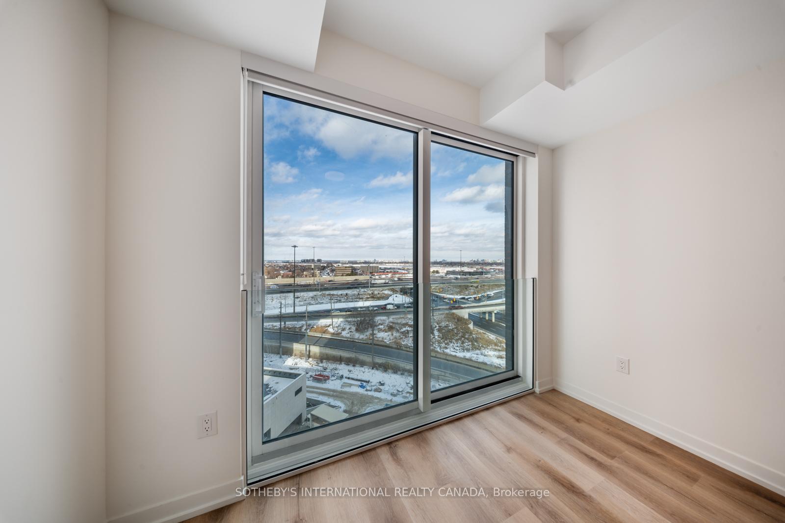 5 York Garden Way 1701
