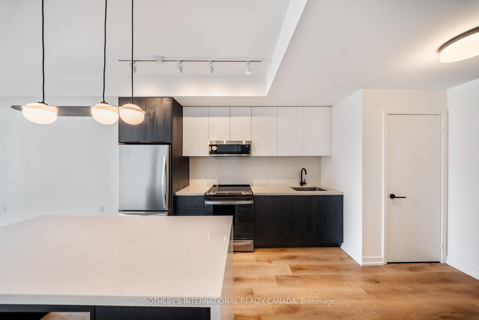 5 York Garden Way 1701
