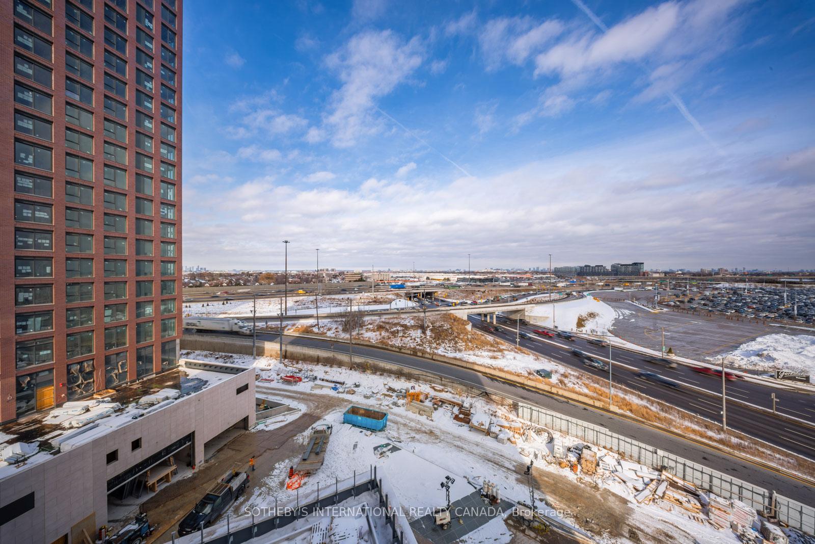 5 York Garden Way 502
