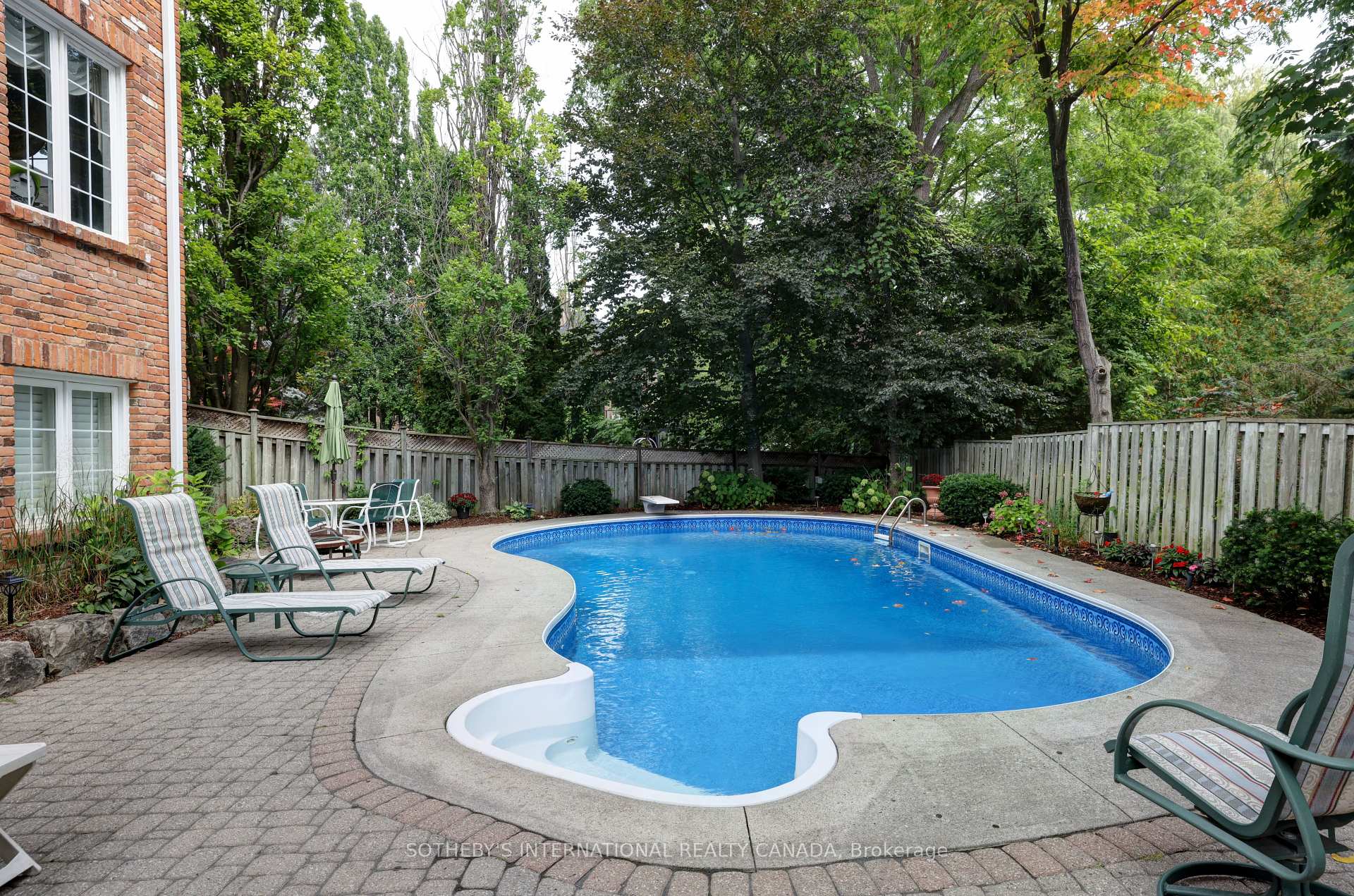 1379 Meadow Green Court