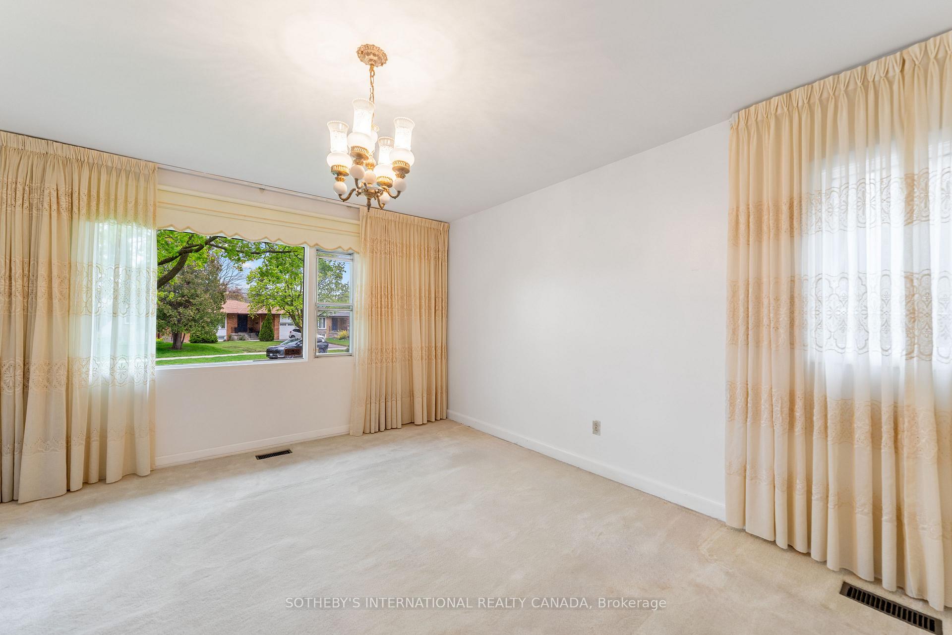 15 Saxony Crescent