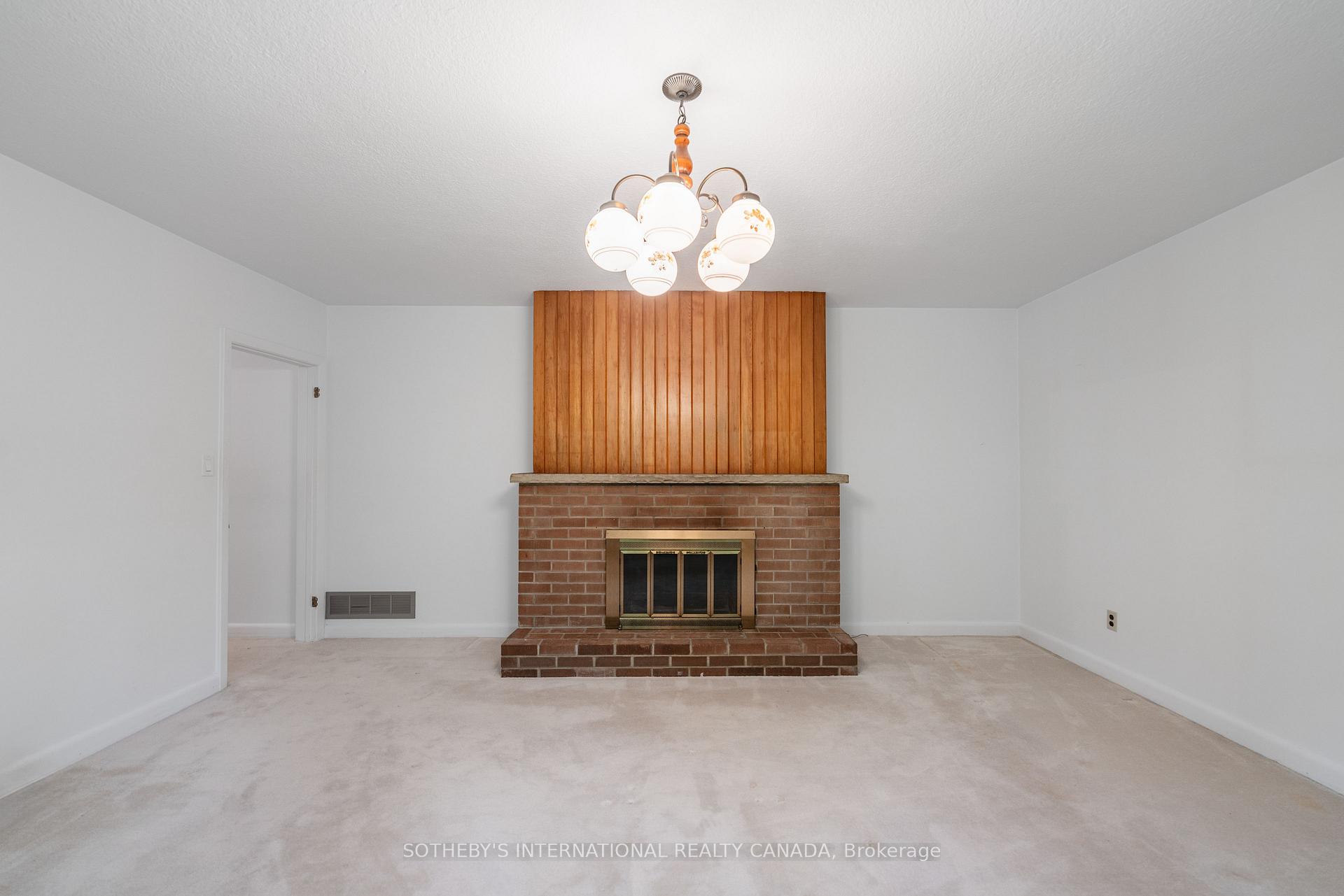 15 Saxony Crescent