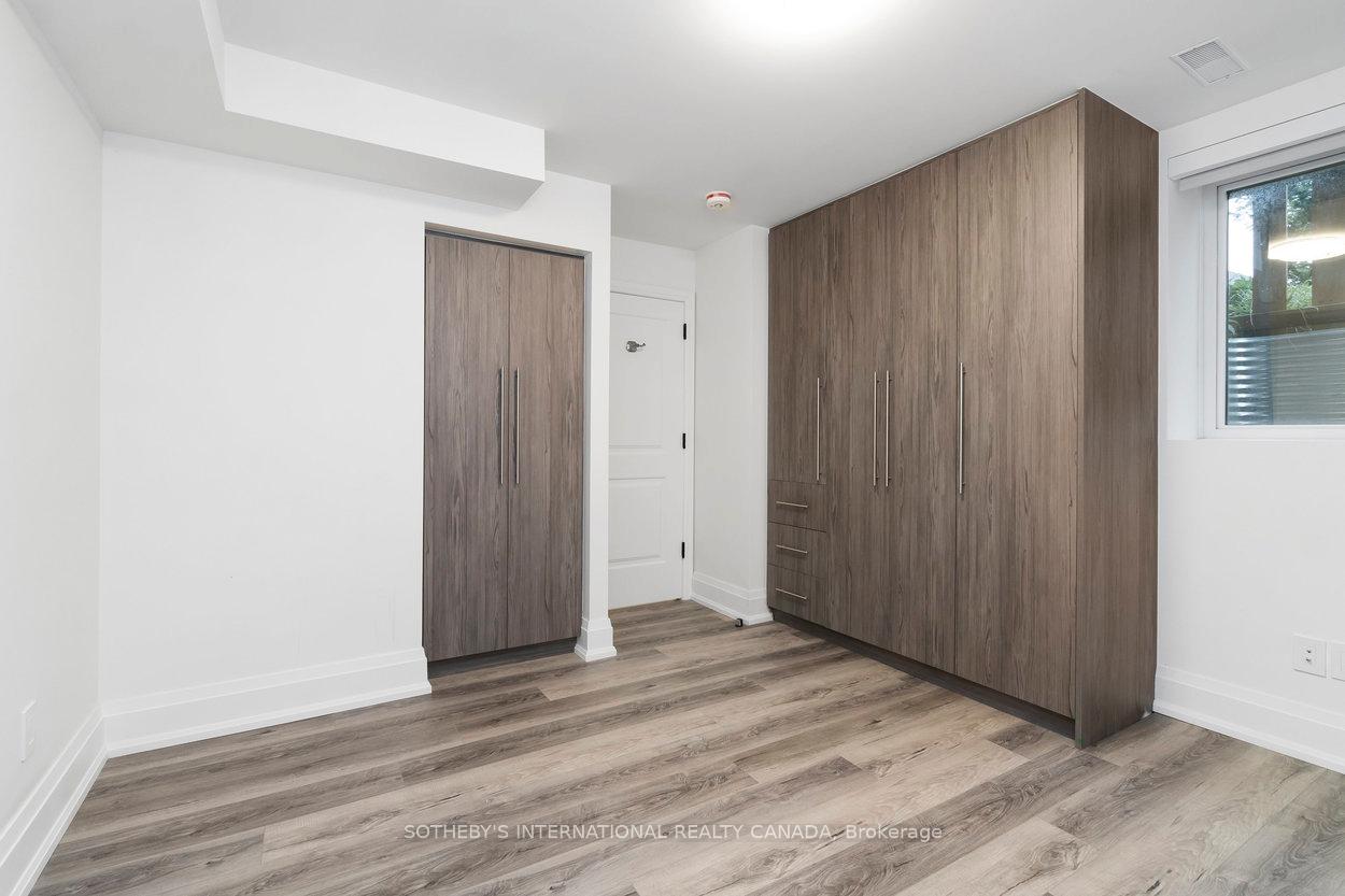 44 Larkin Avenue D (4)