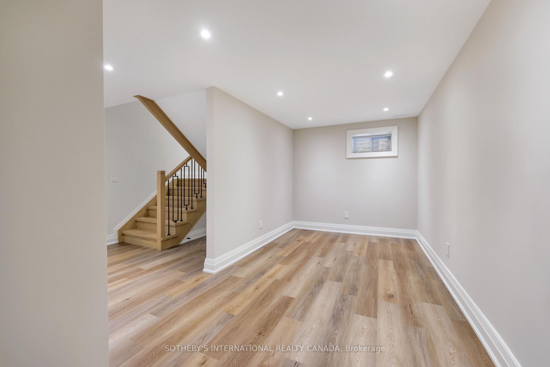 57 Burnhamthorpe Park Boulevard, Toronto