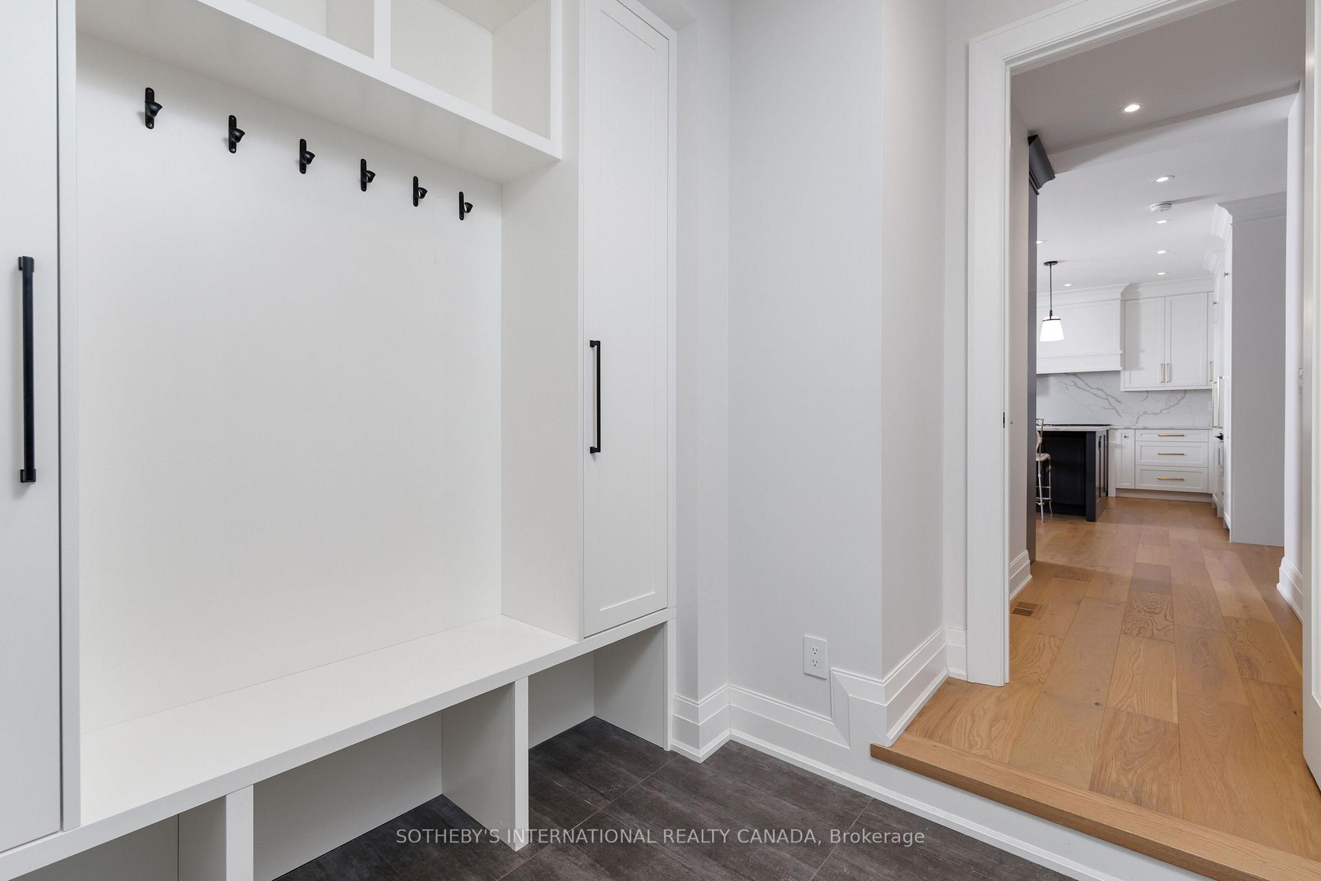 57 Burnhamthorpe Park Boulevard, Toronto