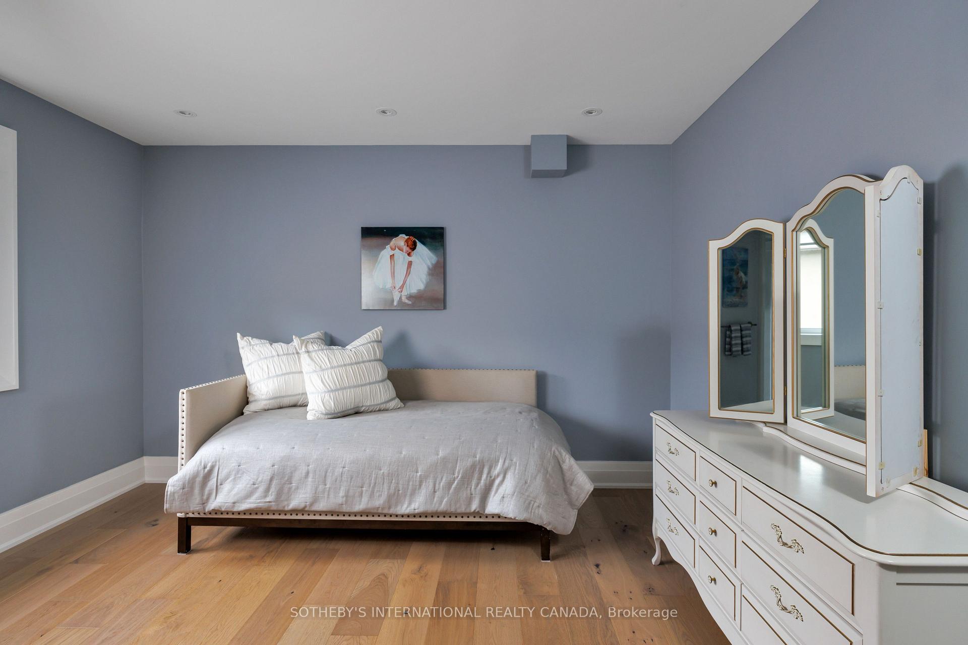 57 Burnhamthorpe Park Boulevard, Toronto