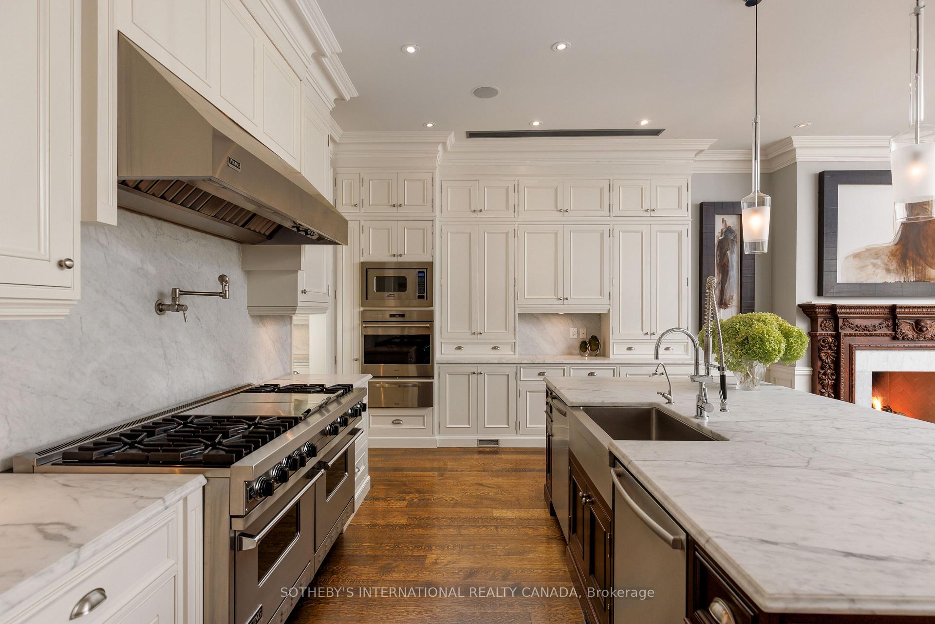 29 Edgehill Road, Toronto