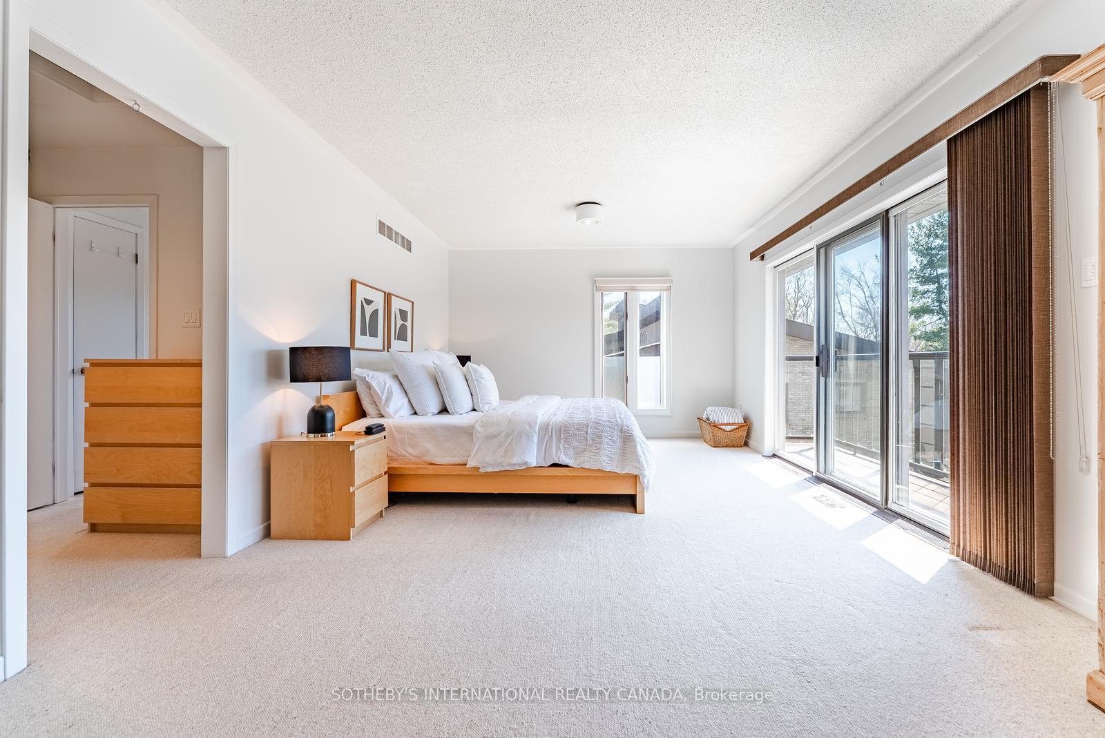 20 Ridgeview Court