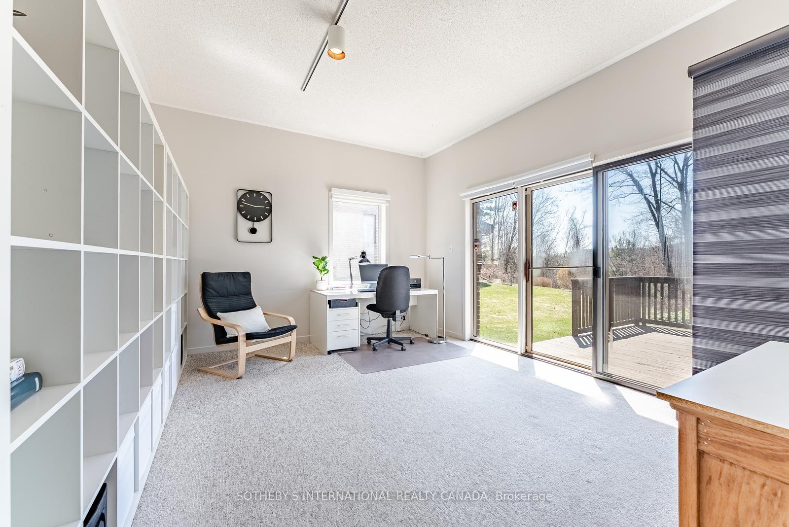 20 Ridgeview Court