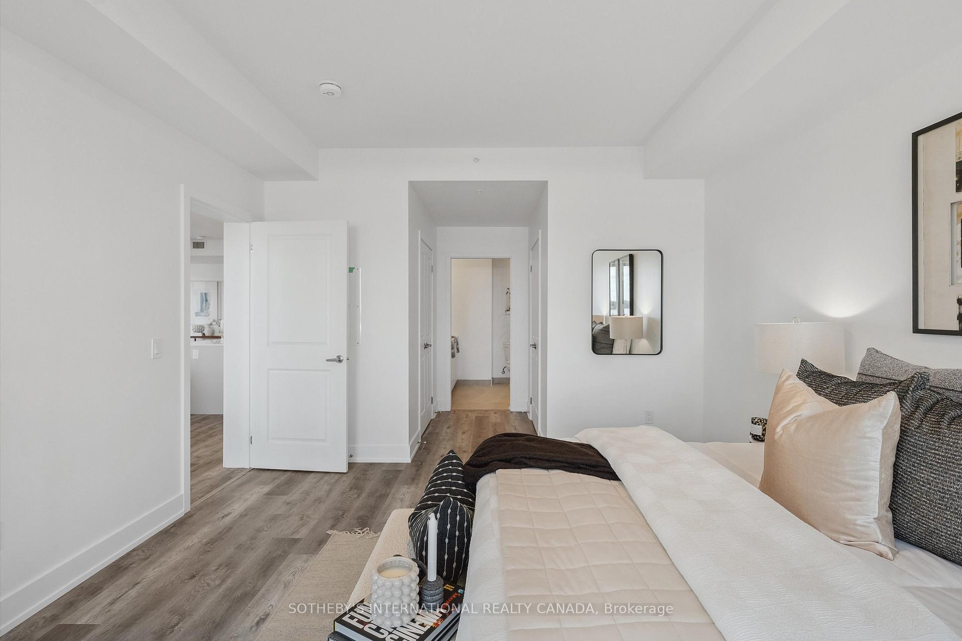 19B West Street N 208