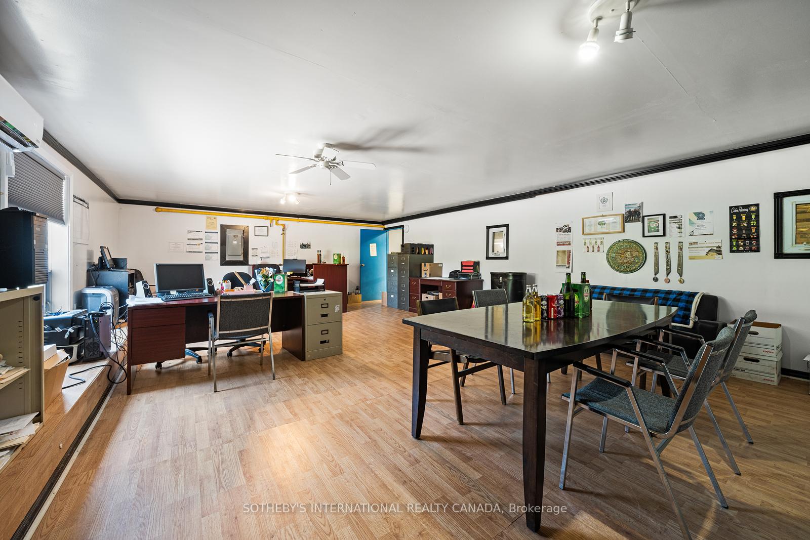 17 McFarland Drive E