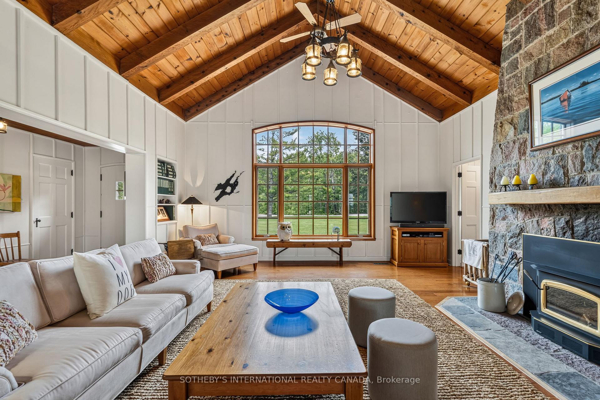 101 Ridge Drive