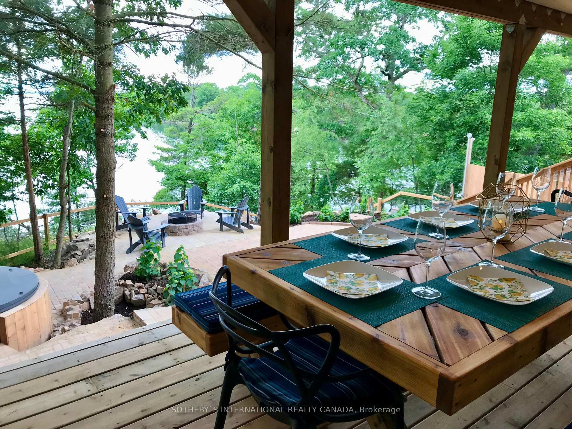 345 Thousand Islands Parkway