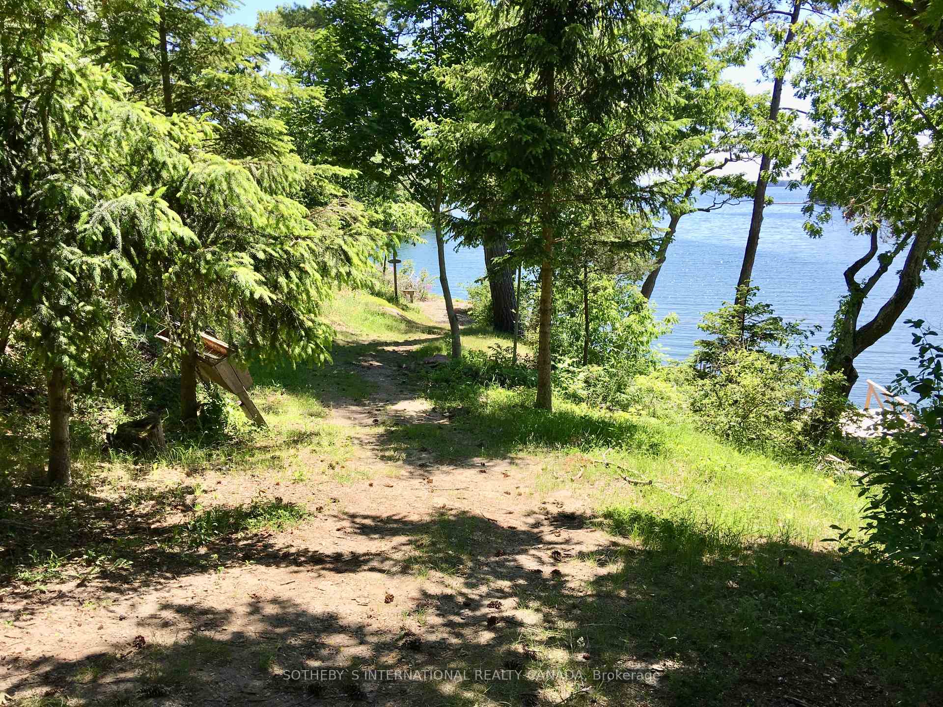 345 Thousand Islands Parkway